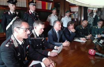 Operazione congiunta carabinieri e GdF contro spaccio di droga in Calabria, 13 indagati